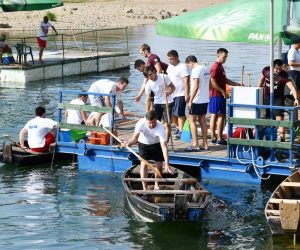31.08.2019., Sisak - U sklopu Kupskih noci odrzana je utrka kupskih camaca "Sikljada" te kraci aeroshow koji je bio najava Aeromitinga koji ce biti odrzan na aerodromu Sasna Greda.
Photo:Nikola Cutuk/PIXSELL