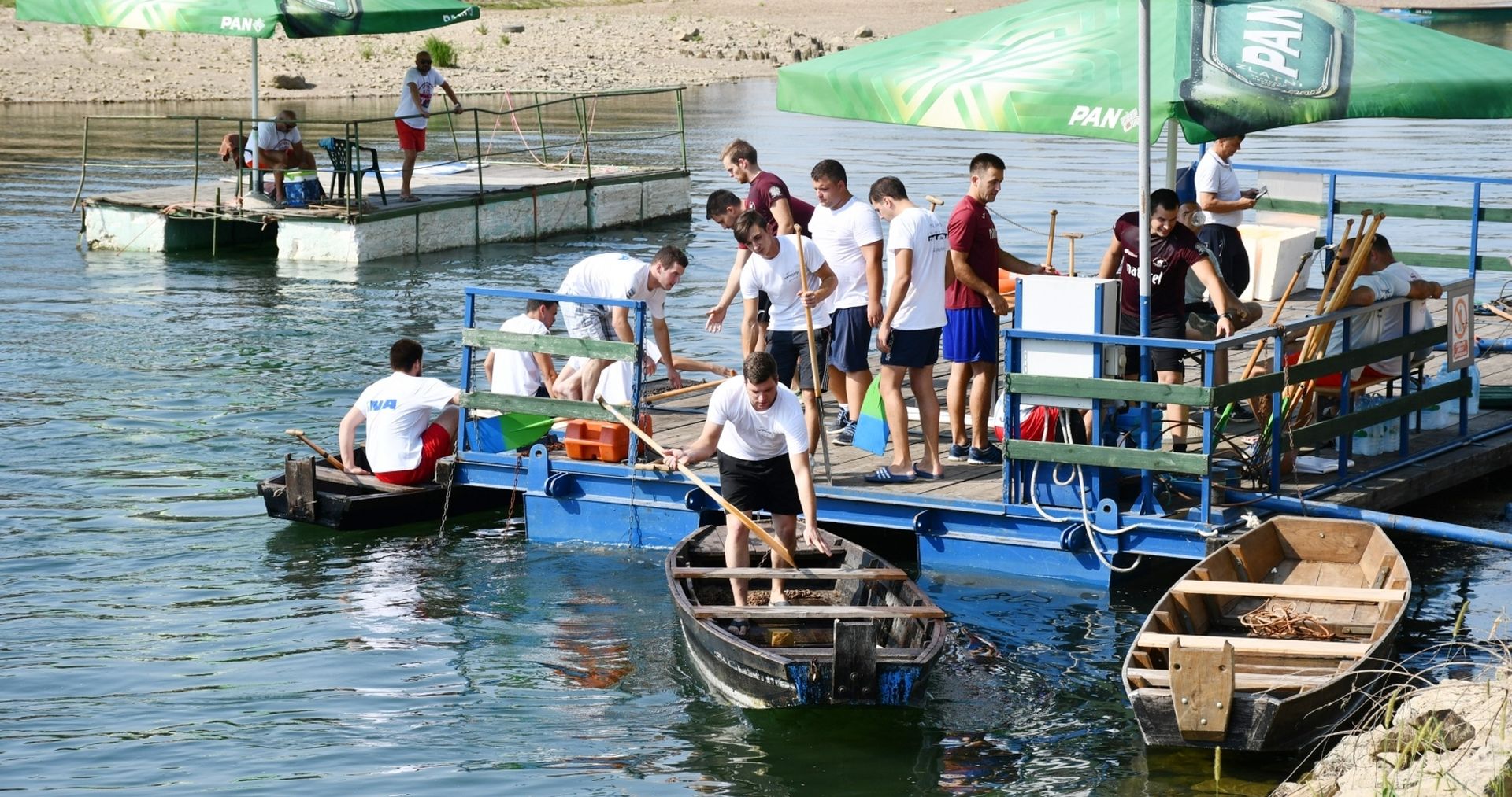 31.08.2019., Sisak - U sklopu Kupskih noci odrzana je utrka kupskih camaca "Sikljada" te kraci aeroshow koji je bio najava Aeromitinga koji ce biti odrzan na aerodromu Sasna Greda.
Photo:Nikola Cutuk/PIXSELL