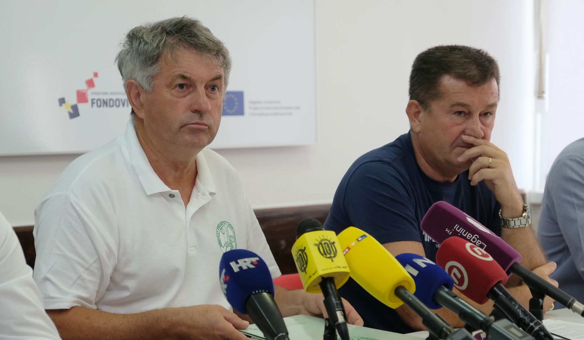 Zagreb, 21.08.2019. - Sindikat prometa i veza Hrvatske (SPIVH) udružen u Savez samostalnih sindikata Hrvatske i Udruga sindikata vozača i prometnih radnika Hrvatske (USVPRH) organizirali su konferenciju za medije na temu: "Obustava rada u javnom linijskom prijevozu putnika autobusima 23. kolovoza".
Na fotografiji Stjepan Lisičak, Anto Jelić.
foto HINA/ Edvard ŠUŠAK/ es