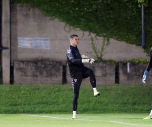 Zagreb, 02.09.2019 - Trening hrvatske nogometne reprezentacije pred utakmice kvalifikacija za Europsko nogometno prvenstvo 2020 protiv Slovaèke i Azerbajdana na stadionu Hitrec Kacijan u Zagrebu. Na slici vratari Dominik Livakoviæ, Simon Sluga i Lovre Kaliniæ. foto HINA/ Damir SENÈAR/ ds