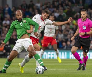 epa07820785 Ireland's David McGoldrick (L) fights for the ball against Switzerland's Remo Freuler during the UEFA Euro 2020 qualifying Group D soccer match between Ireland and Switzerland at the Aviva stadium in Dublin, Ireland, 05 September 2019.  EPA/GEORGIOS KEFALAS