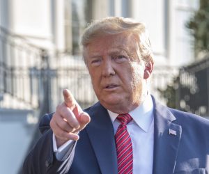 epa07861113 US President Donald J. Trump answers reporter's questions as he departs the White House for a trip to Texas and Ohio before continuing to New York to attend the opening of the United Nations, in Washington, DC, USA, 22 September 2019.  EPA/RON SACHS / POOL