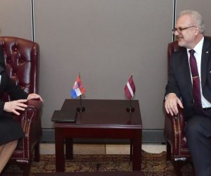 New York, 23.09.2019 - Na marginama zasjedanja Opæe skuptine Ujedinjenih naroda hrvatska predsjednica Kolinda Grabar-Kitaroviæ sastala se s predsjednikom Latvije Egilsom Levitsom. 
foto HINA/ Ured predsjednice/ ua