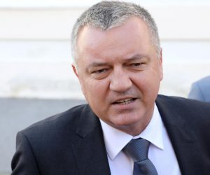 05.09.2019., Zagreb - Vlada RH je u Banskim dvorima odrzala svoju 177. sjednicu. Ministri dolaze na sjednicu. Darko Horvat, ministar gospodarstva, poduzetnistva i obrta.
Photo: Patrik Macek/PIXSELL