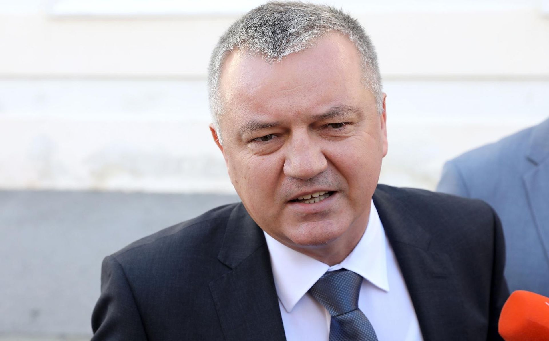 05.09.2019., Zagreb - Vlada RH je u Banskim dvorima odrzala svoju 177. sjednicu. Ministri dolaze na sjednicu. Darko Horvat, ministar gospodarstva, poduzetnistva i obrta.
Photo: Patrik Macek/PIXSELL