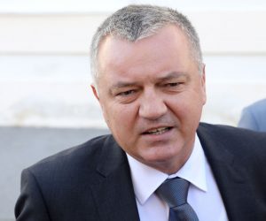 05.09.2019., Zagreb - Vlada RH je u Banskim dvorima odrzala svoju 177. sjednicu. Ministri dolaze na sjednicu. Darko Horvat, ministar gospodarstva, poduzetnistva i obrta.
Photo: Patrik Macek/PIXSELL