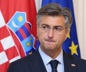 06.09.2019., Zagreb - U Banskim dvorima potpisan je Ugovor o projektu potpore obrazovnih aktivnosti i funkcioniranja KSC Ivan Pavao II u Bihacu. Predsjednik Vlade Andrej Plenkovic Photo: Marko Lukunic/PIXSELL