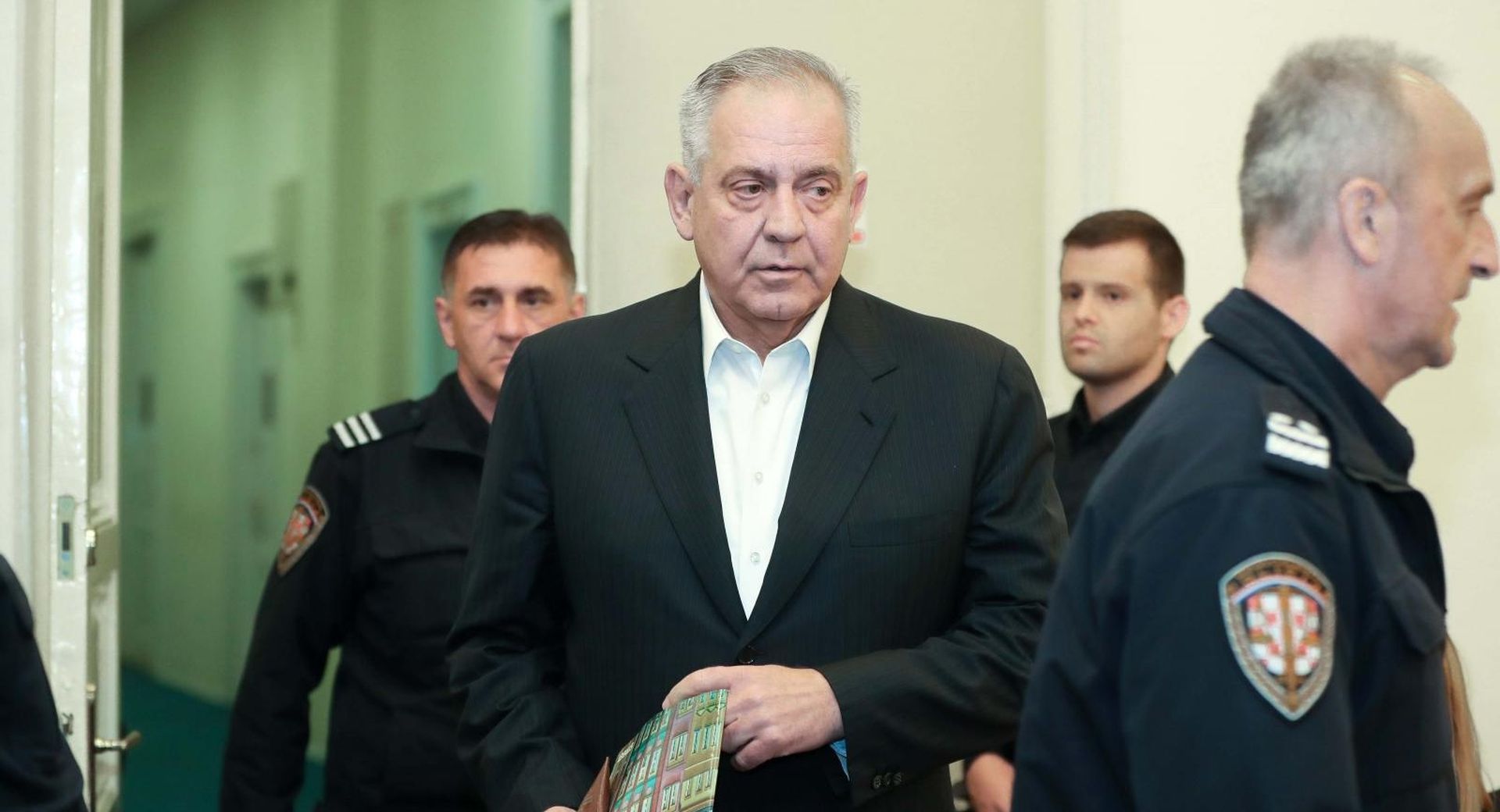 08.04.2019., Zagreb - Zupanijski sud. Ivo Sanader u pratnji pravodusnih policajaca dosao je iz zatvora na sudjenje gdje svjedoci Robert Jezic u aferi Ina-MOL. Photo: Sanjin Strukic/PIXSELL