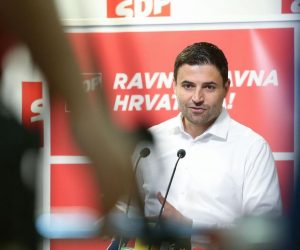 09.08.2019., Zagreb - Konferencija za medije SDP-a o temi Lex specialis, zakon koji bi omogucio iskoristavanje punog potencijala konoplje. Predsjednik SDP-a Davor Bernardic i predsjednica Savjeta za zeleni razvoj Mirela Holy. 
Photo: Luka Stanzl/PIXSELL