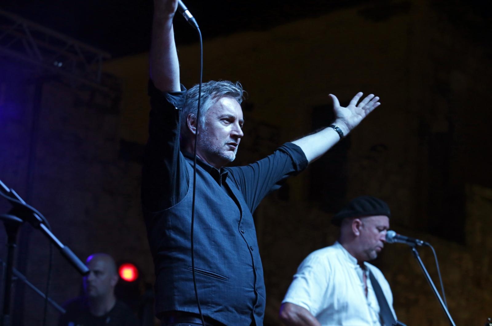 09.08.2019., Primosten - Miroslav Skoro  pjevac  i predsjednicki kandidat odrzao je koncert pred prepunim trgom Rudina u Primostenu.
Photo: Dusko Jaramaz/PIXSELL