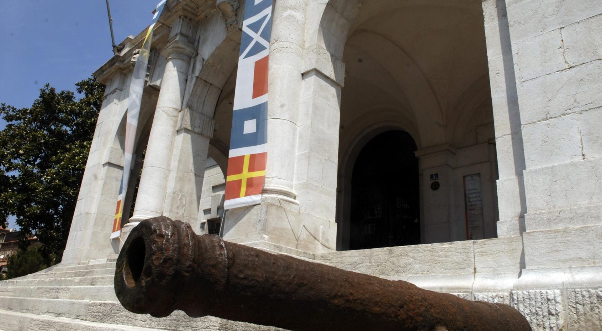 08.07.2011. Rijeka - Turisticka ponuda grada i okolice. Turistima je zanimljiv i Pomorski i povijesni muzej koji se nalazi u prostoru nekadasnje Guvernerove palace.
Photo: Goran Kovacic/PIXSELL