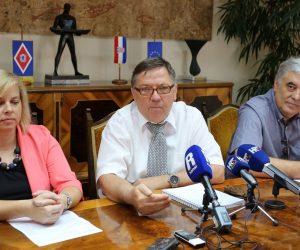 13.09.2019., Rijeka - Konferencija direktora brodogradilista 3. Maj Edija Kucana i suradnika Mihaele Nacinovic i Svete Zuraka uoci pocetka proizvodnje u brodogradilistu.
Photo: Goran Kovacic/PIXSELL