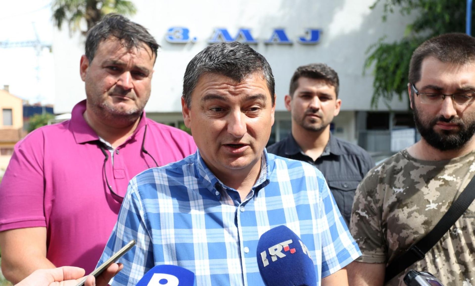 14.06.2018. Rijeka - Izjave za medije nakon skupa radnika radnickog vijeca brodogradilista 3 Maj na kojem radnici ocekuju odgovore Uprave i vlasnika oko stanja u drustvu i sudbini brodogradilista. Juraj Soljic 
Photo: Nel Pavletic/PIXSELL