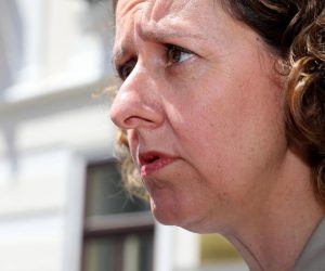 17.07.2019., Zagreb - Nina Obuljen Korzinek odlazi sa sjednice uzeg kabineta Vlade. Photo: Patrik Macek/PIXSELL