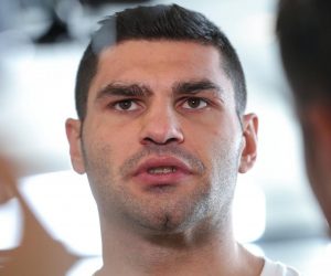 26.08.2019., Zagreb- Nakon pobjede nad Mariom Hereidom, hrvatski boksac Filip Hrgovic doputovao iz Meksika gdje je docekan od obitelji i prijatelja.
Photo: Robert Anic/PIXSELL