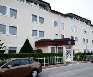 27.04.2017., Zagreb - Glavni ured Jehovinih svjedoka. Nakon sto je ruski Vrhovni sud Jehovine svjedoke proglasio ekstremnom skupinom, ta zemlja je odlucila zabraniti njihovo djelovanje.
Photo: Marko Prpic/PIXSELL