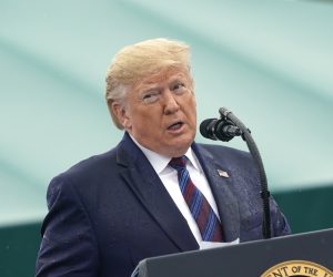 epa07882840 US President Donald J. Trump participates in the Armed Forces Welcome Ceremony in honor of the Twentieth Chairman of the Joint Chiefs of Staff Mark Milley at Joint Base Myer in Virginia, 30 September 2019.  EPA/Chris Kleponis / POOL