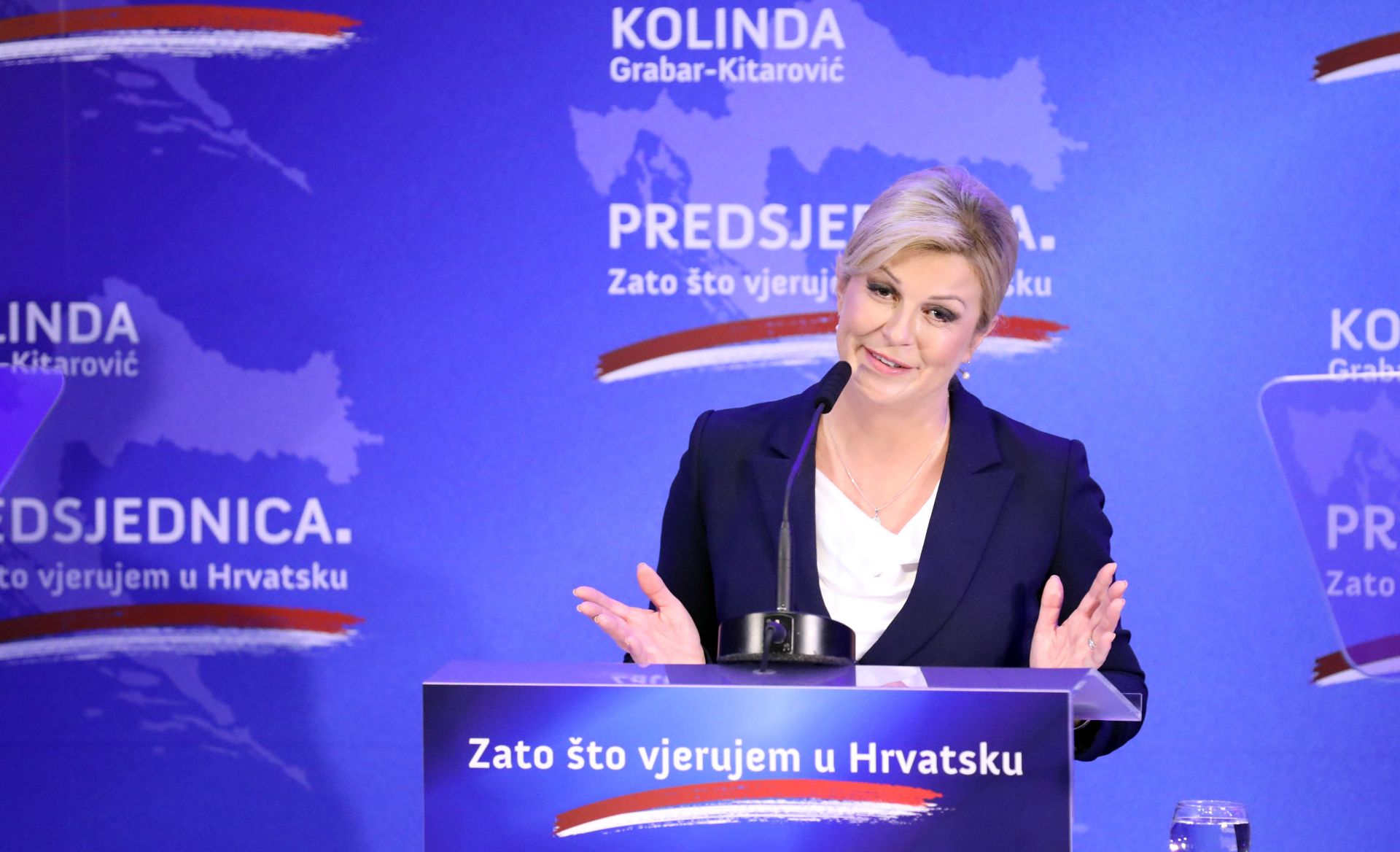Zagreb, 2.10.2019. - Obraćanje predsjednice Republike Kolinde Grabar Kitarović tijekom kojeg je objavila službenu kandidaturu za novi mandat. 
foto HINA/ Admir BULJUBAŠIĆ/ ml