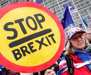 epa07907048 Anti-Brexit demonstrators stand in front of the European Commission to claim to stop the Brexit in Brussels, Belgium, 09 September 2019.  EPA/STEPHANIE LECOCQ