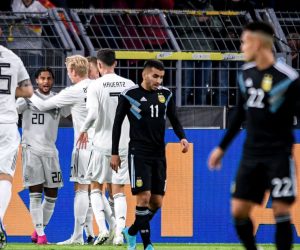 epa07908383 Germany's Serge Gnabry (3-L) celebrates with his teammates after scoring the 1-0 lead during the international friendly soccer match between Germany and Argentina in Dortmund, Germany, 09 October 2019.  EPA/SASCHA STEINBACH