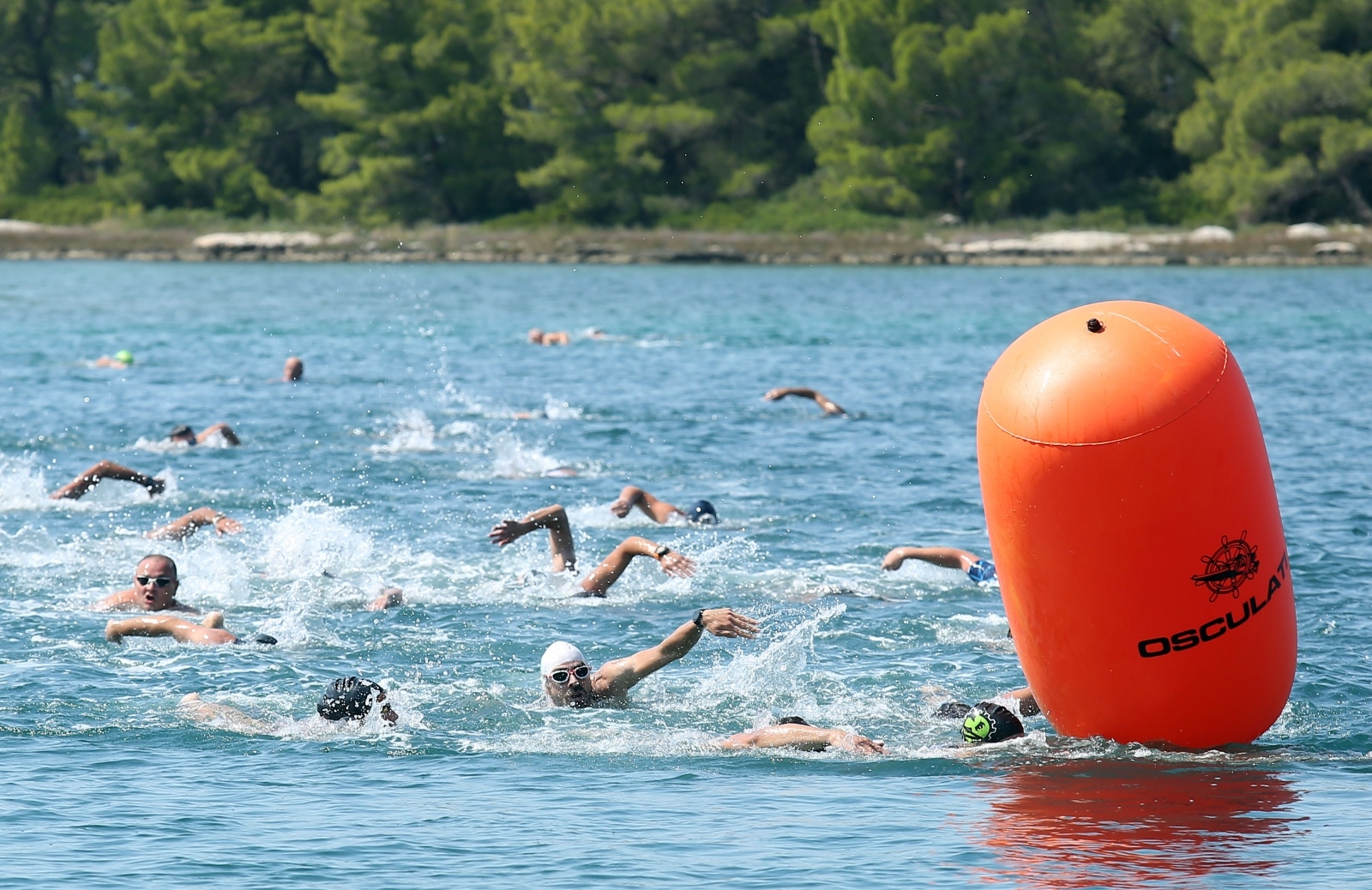 01.09.2019., Sibenik - U organizaciji Triatlon kluba Sibenik i Zajednice sportova Grada Sibenika, odrzana je utrka Sprint triatlon kod tvrdjave sv. Nikole, na setnici u kanalu sv. Ante. Utrka se boduje za Kup Hrvatske. Uz triatlonsku utrku odrzana je i utrka gradjana na 5 kilometara i djecji akvatlon.
Photo: Dusko Jaramaz/PIXSELL
