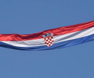 Hrvatska zastava na kninskoj tvrđavi 03.08.2018., Knin - Hrvatska zastava na kninskoj tvrdjavi.

 Photo: Hrvoje Jelavic/PIXSELL