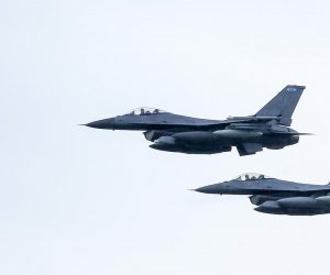 05.04.2019., Velika Gorica - U vojarnu Pukovnik Marko Zivkovic, sletjela su dva americka borbena zrakoplova F16 koji ce naredna dva dana sudjelovati u vojnoj vjezbi s hrvatskim pilotima Miga 21. Photo: Borna Filic/PIXSELL