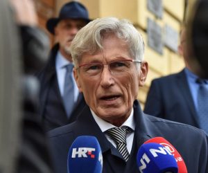 08.03.2019., Sibenik - Tomislav Horvatincic dao  je  izjavu nakon izlaska sa suda gdje su iznesene zavrsne rijeci u sudjenju za pomorsku nesrecu u kojoj je poginuo talijanski bracni par.
Photo: Hrvoje Jelavic/PIXSELL
