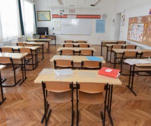 10.10.2019., Zadar - Zbog strajka ucitelja vecina skola je danas prazna. Photo: Dino Stanin/PIXSELL
