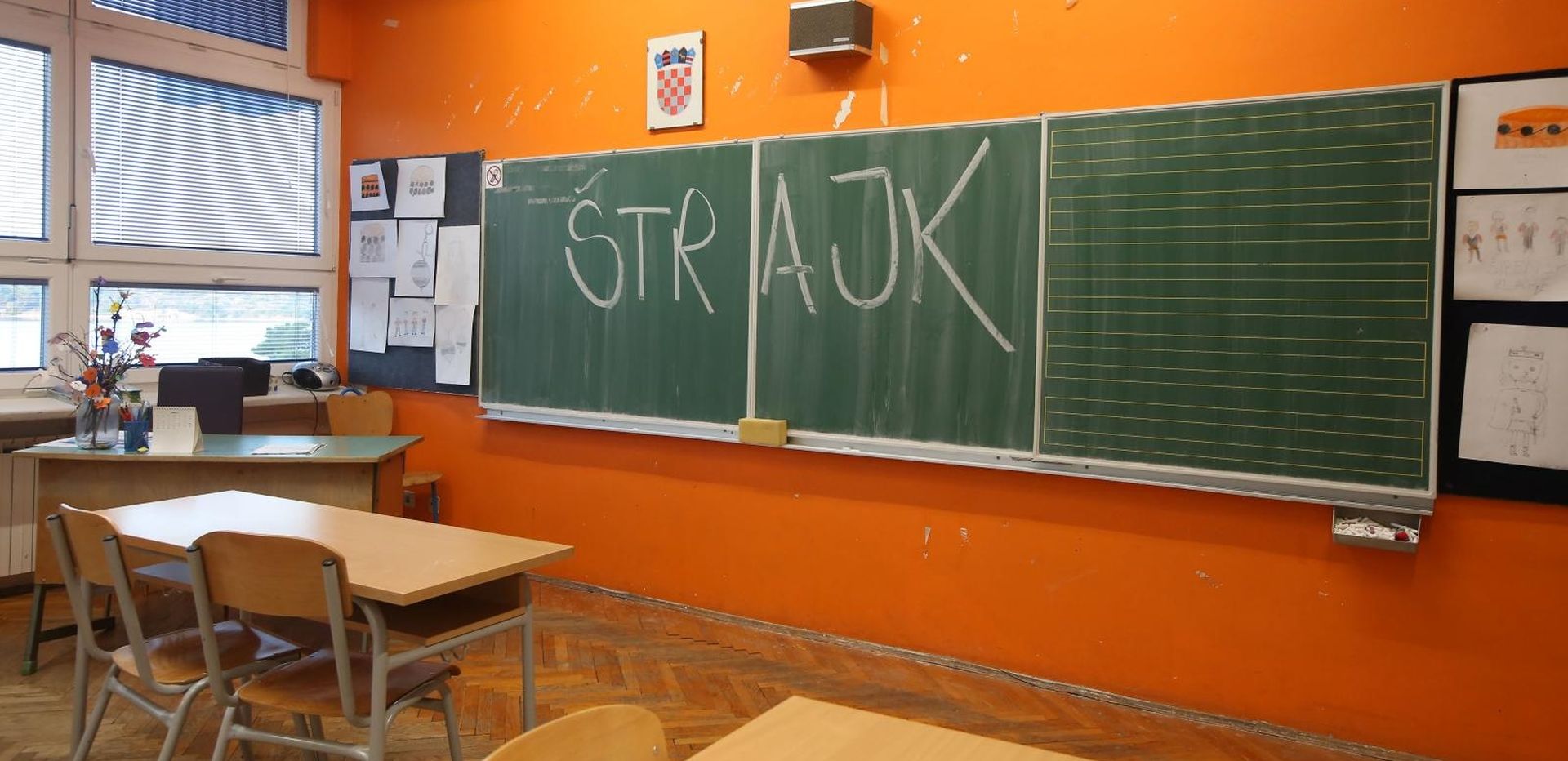 21.10.2019., Sibenik - Danas je strajk prosvjetnih djelatnika osnovnih i srednjih skola u cijeloj Hrvatskoj.
Photo: Dusko Jaramaz/PIXSELL