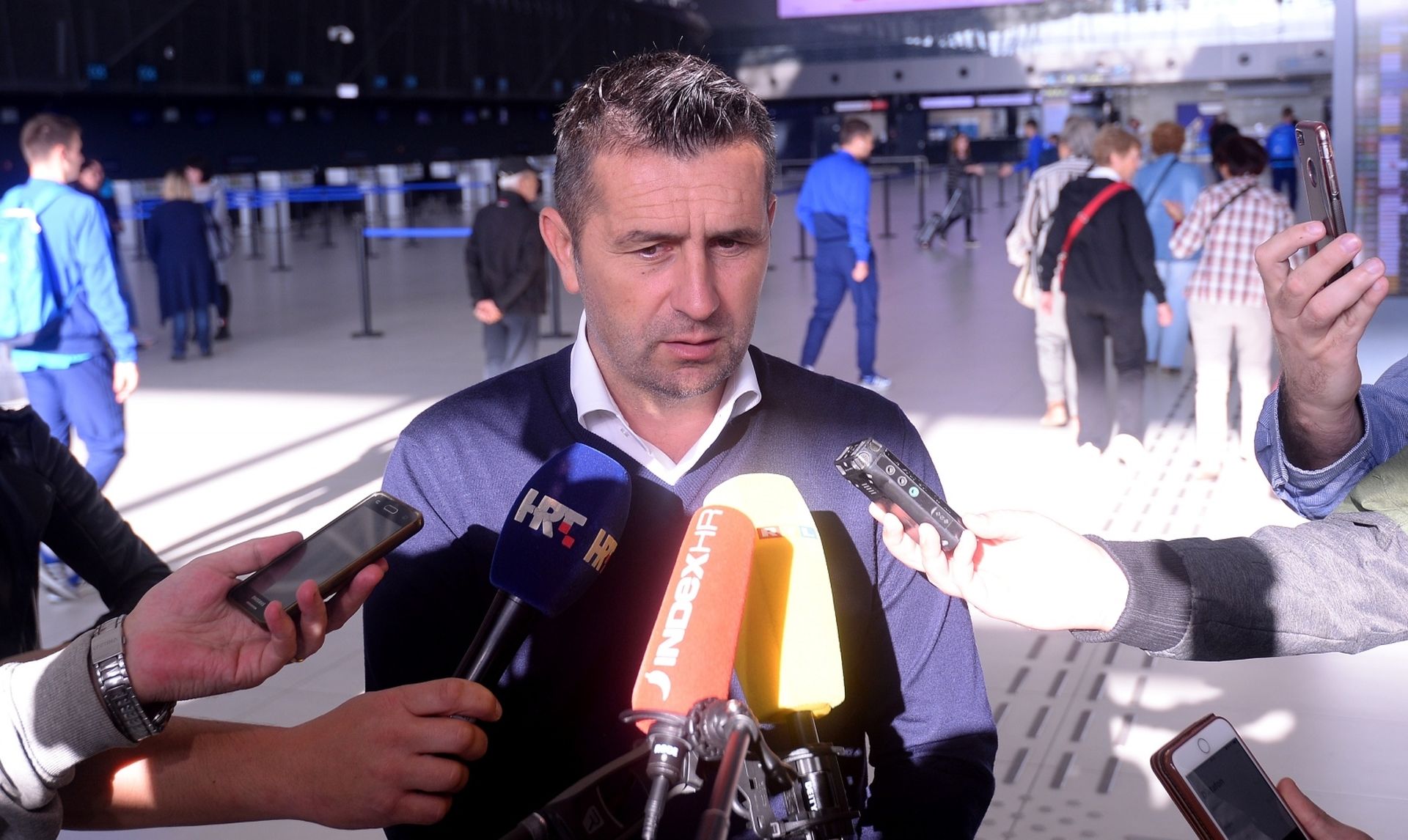 21.10.2019., Zracna luka Franjo Tudjman, Zagreb - Odlazak mlade momcadi i prve momcadi GNK Dinamo Zagreb na utakmicu lige prvaka u Ukrajinu.Nenad Bjelica.Photo: Marko Prpic/PIXSELL