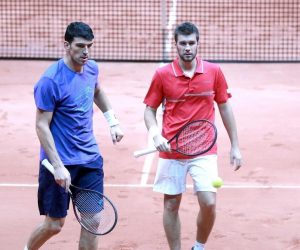 Lille: Reprezentacija Hrvatske na treningu spremna za finale Davis Cupa 21.11.2018., Francuska, Lille - Finale Davis cup-a. Francuska - Hrvatska, stadion Pierre-Mauroy. Trening hrvatske reprezentacije uoci finalnog dvoboja. Franko Skugor, Nikola Mektic Photo: Sanjin Strukic/PIXSELL
