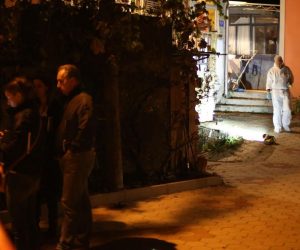 23.10.2019., Rijeka - Mrtvo tijelo zenske osobe pronadjeno u kuci  u mjestu Cavle. Policija obavlja ocevid.
Photo:Goran Kovacic/PIXSELL