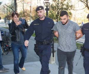24.10.2019., Osijek - Privodjenje osumnjicenog za razbojnistvo nedaleko Djakova kada su dvojica maskiranih razbojnika uz vatreno oruzje napali dostavni kombi i oteli novac. Osumnjiceni Ilija Coric u pratnji policije. Photo: Davor Javorovic/PIXSELL