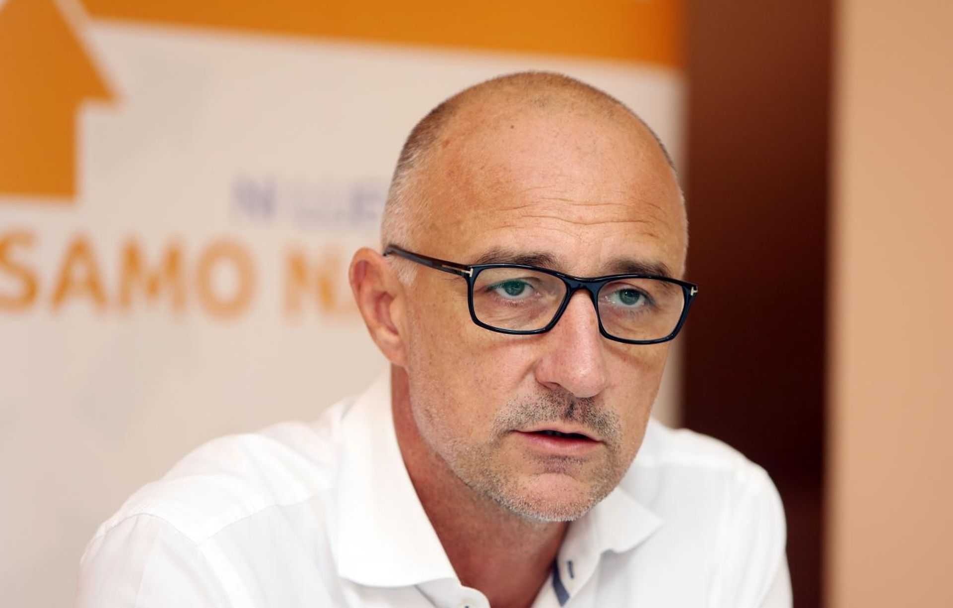 25.08.2019., Karlovac - Konferencija za medije Hrvatske narodne stranke – liberalnih demokrata  predsjednik HNS-a Ivan Vrdoljak te predsjednik Kluba zastupnika HNS-a i clan Predsjednistva HNS-a Milorad Batinic iznjeli su zakljucke sjednice Predsjednistva HNS-a.
Photo: Kristina Stedul Fabac/PIXSELL