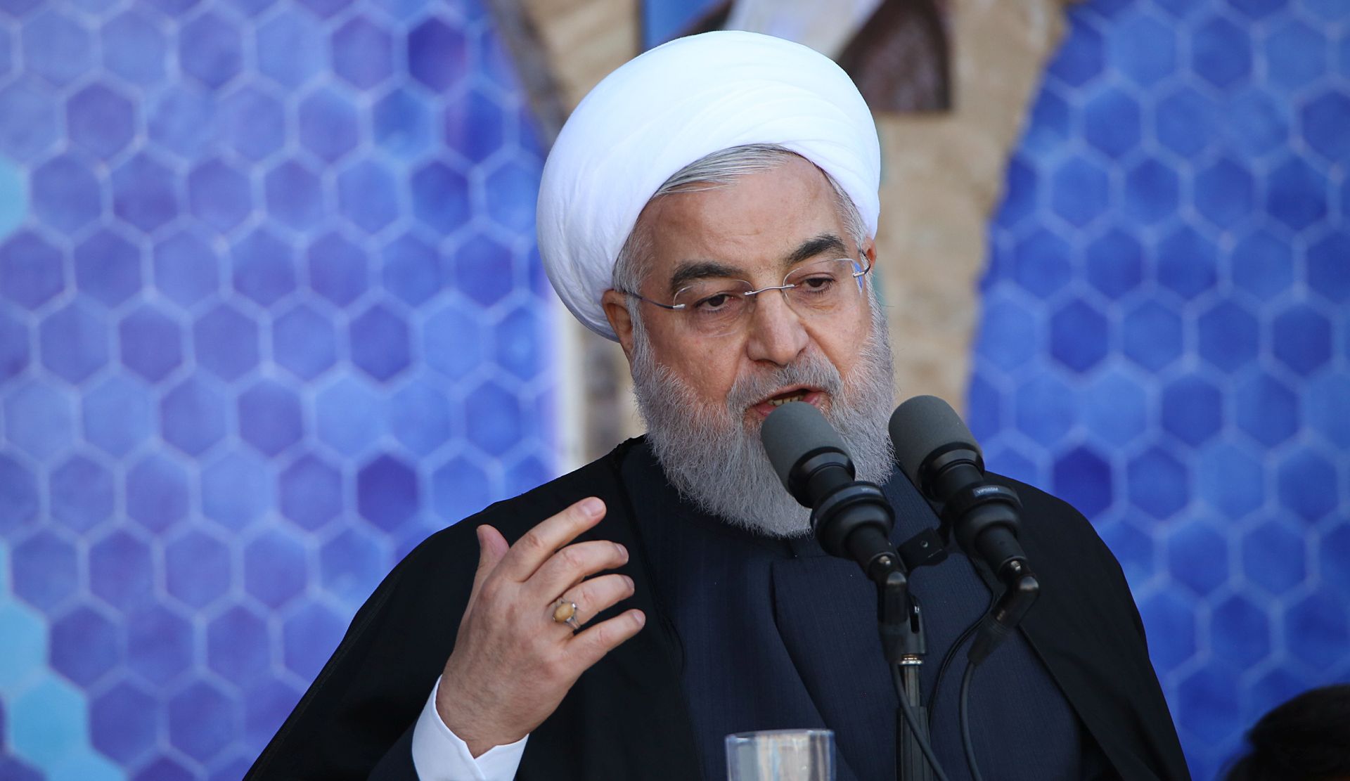 epa07985572 A handout photo made available by the Presidential Office shows Iranian president Hassan Rouhani as he speaks to the crowd in a public gathering at the city of Yazd, some southeast, Iran, 10 November 2019. Media reported that Rouhani announced that Iran has discovered a new oil field in the country's south with over 50 billion barrels of crude oil.  EPA/PRESIDENTIAL OFFICE / HANDOUT  HANDOUT EDITORIAL USE ONLY/NO SALES
