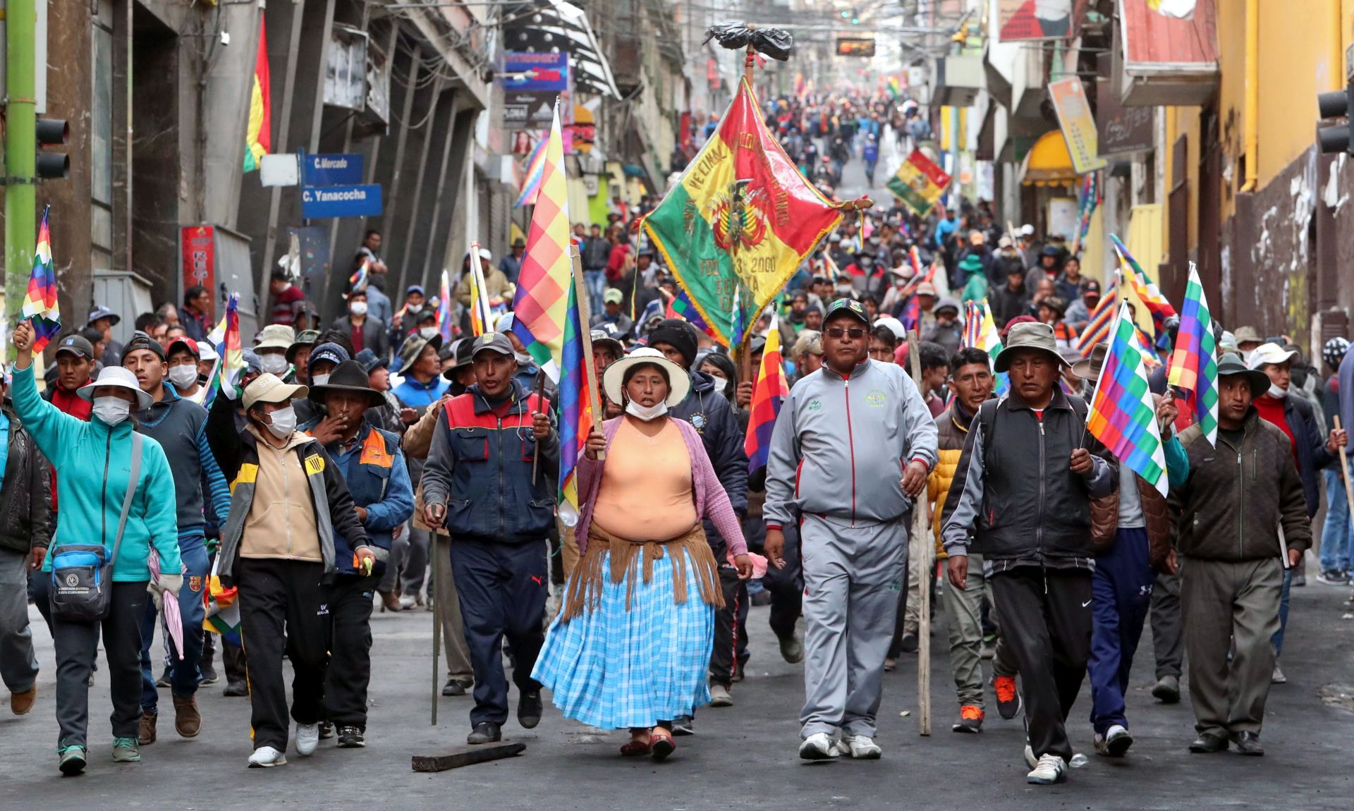 epa07997487 Supporters of former Bolivian President Evo Morales march during a protest in La Paz, Bolivia, 14 November 2019. Bolivia has a self declared interim President Jeanine Anez, after former president Evo Morales resigned. The crisis in Bolivia which began after the general elections of 20 October, has left eight people dead, 508 injured and 460 detained in different incidents in 24 days of demonstrations, according to data from the Ombudsman's Office.  EPA/MARTIN ALIPAZ
