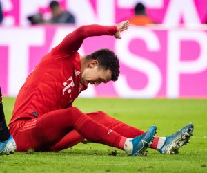 30 November 2019, Bavaria, Munich: Munich's Ivan Perisic reacts during the German Bundesliga soccer match between Bayern Munich and Bayer Leverkusen at the Allianz Arena. Photo: Matthias Balk/dpa - WICHTIGER HINWEIS: Gemäß den Vorgaben der DFL Deutsche Fußball Liga bzw. des DFB Deutscher Fußball-Bund ist es untersagt, in dem Stadion und/oder vom Spiel angefertigte Fotoaufnahmen in Form von Sequenzbildern und/oder videoähnlichen Fotostrecken zu verwerten bzw. verwerten zu lassen.