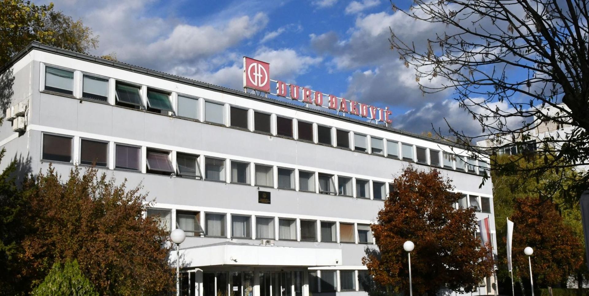 05.11.2019., Slavonski Brod, Tvornica Djuro Djakovic u kojoj strajk i dalje traje, sve do isplate placa svim radnicima.
Photo: Ivica Galovic/PIXSELL