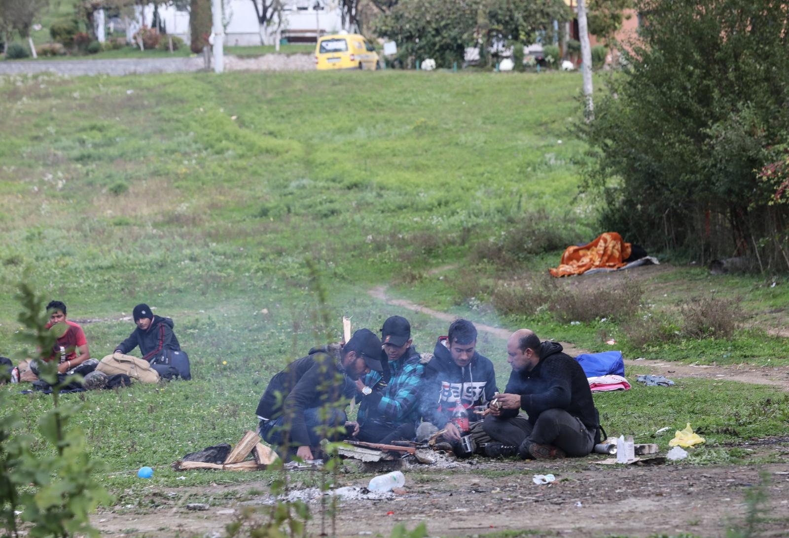 07.10.2019., Velika Kladusa, izbjeglicki kamp Miral u naselju Polje nekadasnjoj tvornici za proizvodnju vrata i prozora sada zaprima preko tri tisuce migranata. Medjunarodna organizacija za migrante IOM pomaze i zbrinjava hranom i medicinskom pomoci izbjeglice iz cijele BiH kojima je to najblizi put za prijelaz u susjednu republiku Hrvatsku, a krajnji im je cilj jedna od zemalja EU-a.
Photo: Robert Anic/PIXSELL