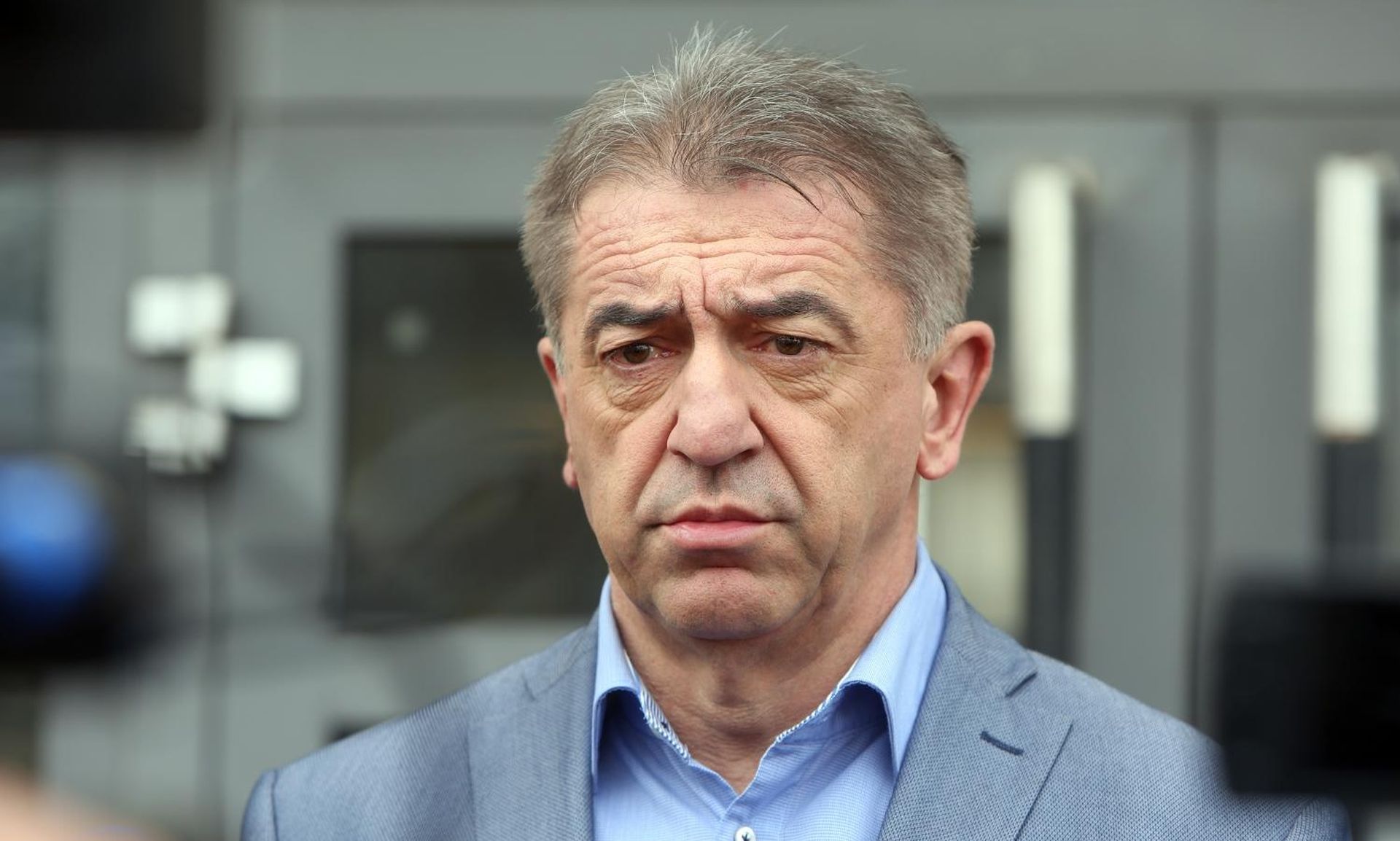 Gospić: Darko Milinović glasovao na prijevremenim lokalnim izborima
 10.03.2019., Gospic - Darko Milinovic kandidat Nezavisne liste glasao na birackom mjestu Posta u Gospicu. U Licko senjskoj zupaniji odrzavaju se izboru za Skupstinu Licko Senjske zupanije.
Photo: Kristina Stedul Fabac/PIXSELL