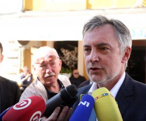 11.10.2019., Sinj - Otkrivena bista Marka Veselice. Dogadaju nazocili i  Miroslav Skoro, Miro Bulj i Bozo Petrov.
 Photo: Miranda Cikotic/PIXSELL