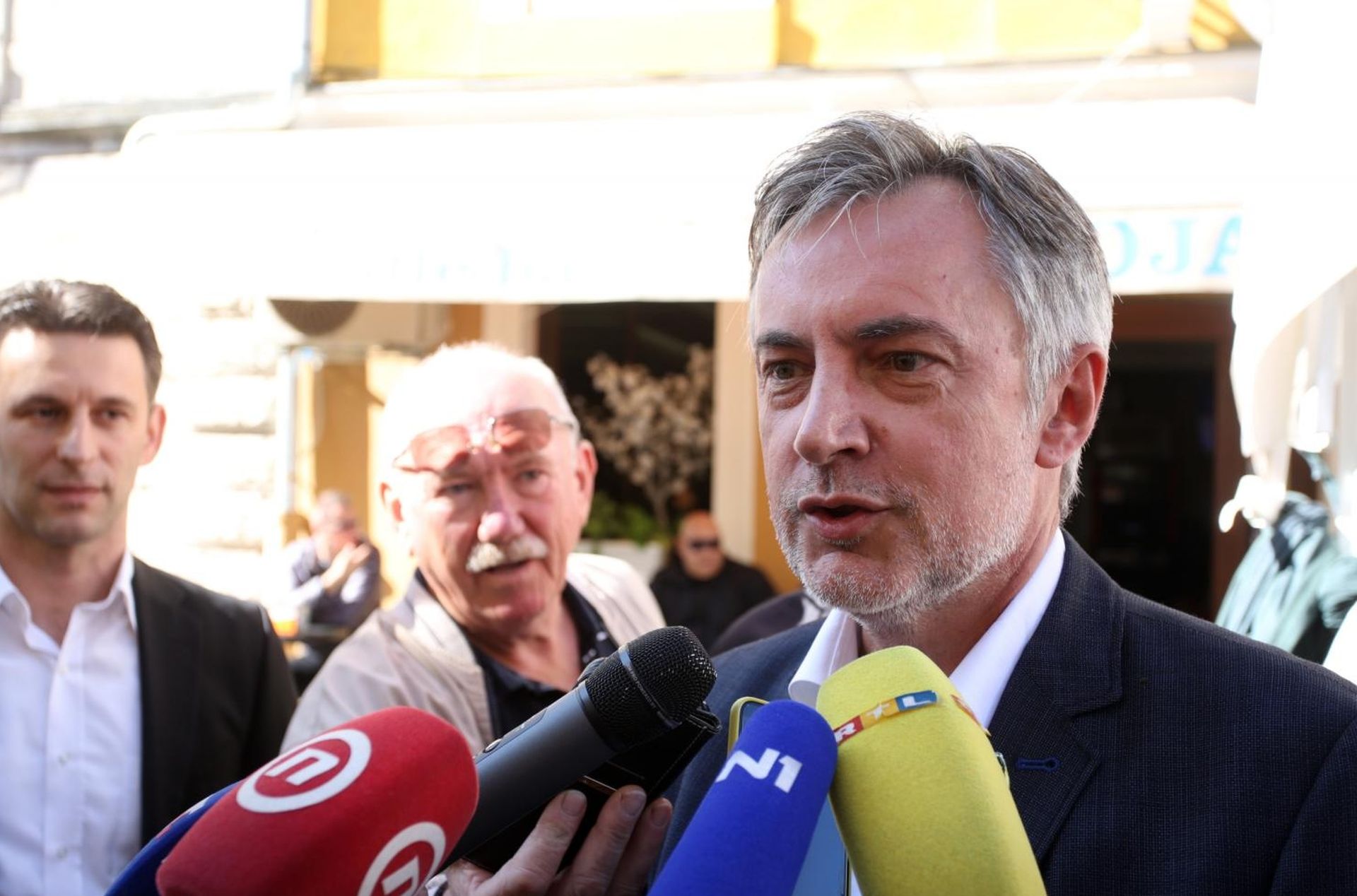 11.10.2019., Sinj - Otkrivena bista Marka Veselice. Dogadaju nazocili i  Miroslav Skoro, Miro Bulj i Bozo Petrov.
 Photo: Miranda Cikotic/PIXSELL