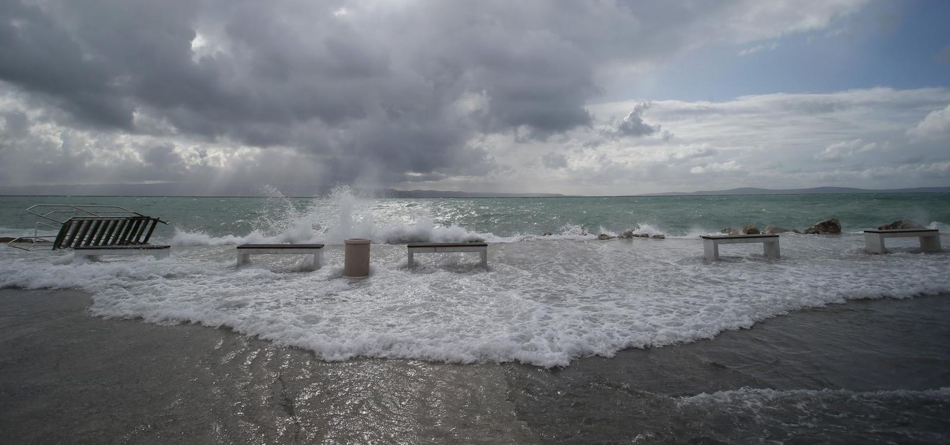 13.11.2019.,Split - Olujno jugo i veliki valovi na Zenti.
Photo:Ivo Cagalj/PIXSELL