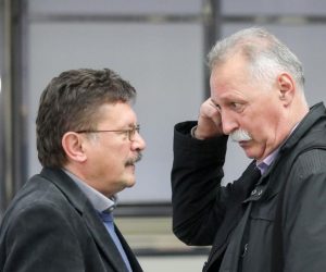 13.11.2019., Zagreb - U Ministarstvu rada i mirovinskog sustava zapoceli su pregovori Vlade RH i obrazovnih sindikata. glavni tajnik Nezavisnog sindikata znanosti i visokog obrazovanja Vilim Ribic, predsjednik Nezavisnog sindikata zaposlenih u srednjim skolama Hrvatske Branimir Mihalinec.
Photo: Borna Filic/PIXSELL