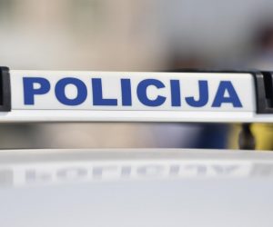 Vozila policije i vatrogasaca 14.10.2018., Vodice - Policija i vatrogasci

Photo: Hrvoje Jelavic/PIXSELL