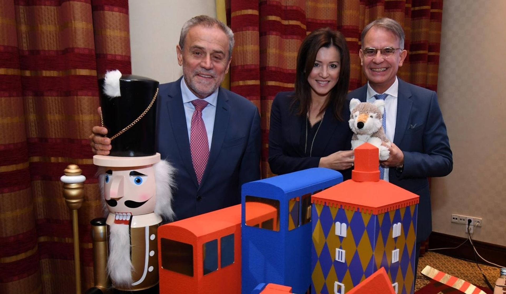 15.11.2019., Zagreb - Konferencija za medije u hotelu Esplanada povodom prezentacije Adventa u Zagrebu. Milan Bandic, Martina Bienenfeld, Gari Cappelli

Photo: Marko Lukunic/PIXSELL