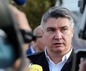 18.10.2019., Tinjan - Internacionalni sajam prsuta. Predsjednicki kandidat Zoran Milanovic posjetio sajam prsuta.
Photo:Goran Kovacic/PIXSELL