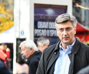 20.11.23., Zagreb - Susret premijera Plenkovica i predsjednickog kandidata Daria Juricana na Cvjetnom trgu
Photo: Zoe Sarlija/PIXSELL
