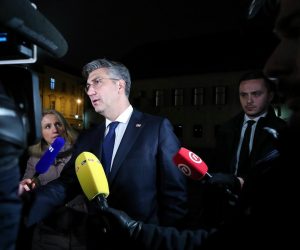 26.11.2019.,  Zagreb - Predsjednik Vlade RH Andrej Plenkovic na izlasku iz zgrade Vlade nakon redovne sjednice. Photo: Igor Kralj/PIXSELL